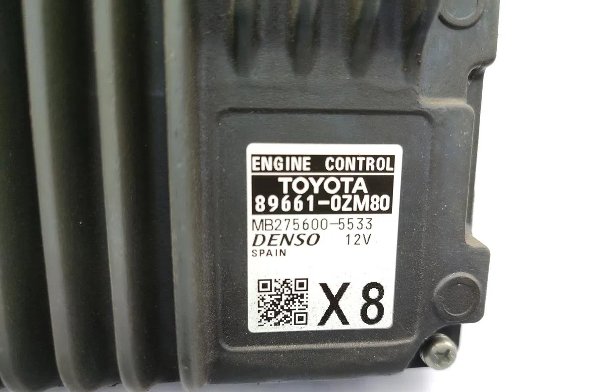 Calculateur moteur TOYOTA AURIS 2 PHASE 2 occasion — photo 4