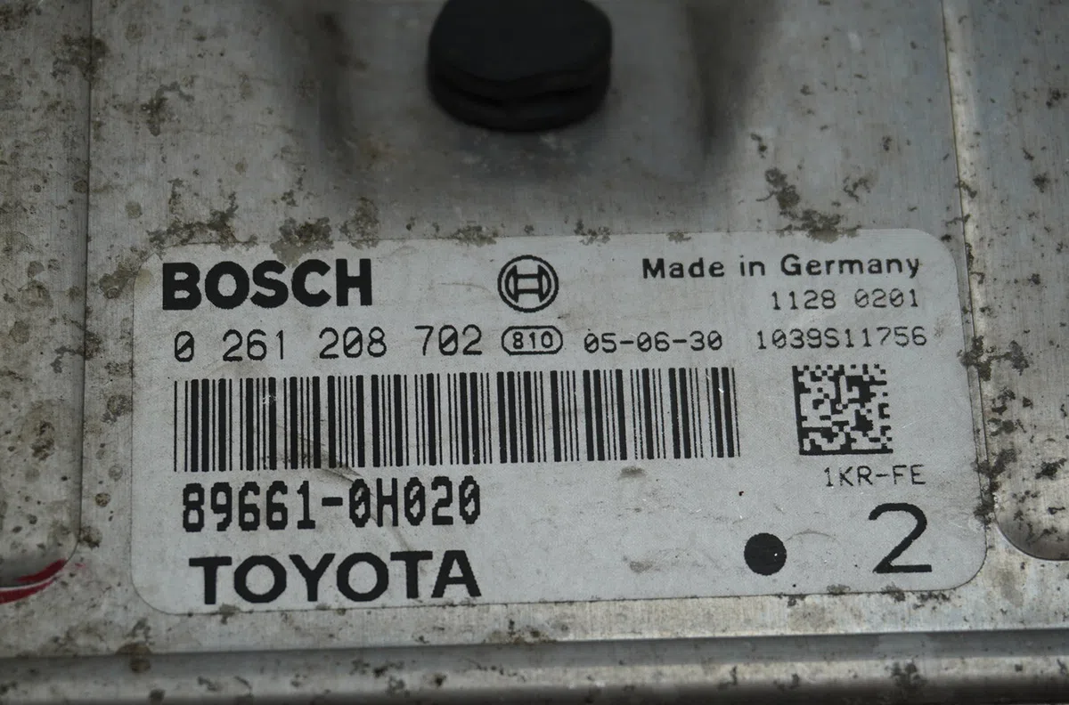Calculateur moteur Toyota AYGO (_B1_) 1.0 (kgb10_) (2005-2014) 5 portes occasion — photo 3