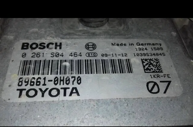 Calculateur moteur Toyota AYGO (_B1_) 1.0 (kgb10_) (2005-2014) 5 portes occasion — photo 3