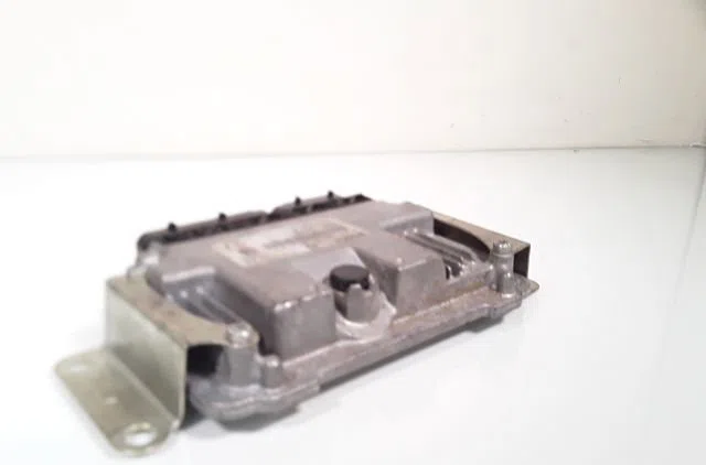Calculateur moteur Toyota AYGO (_B1_) 1.0 (kgb10_) (2005-2014) 5 portes occasion — photo 2