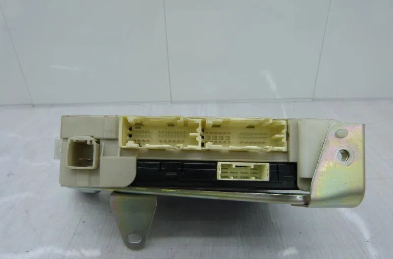 Calculateur moteur TOYOTA IQ occasion — photo 2