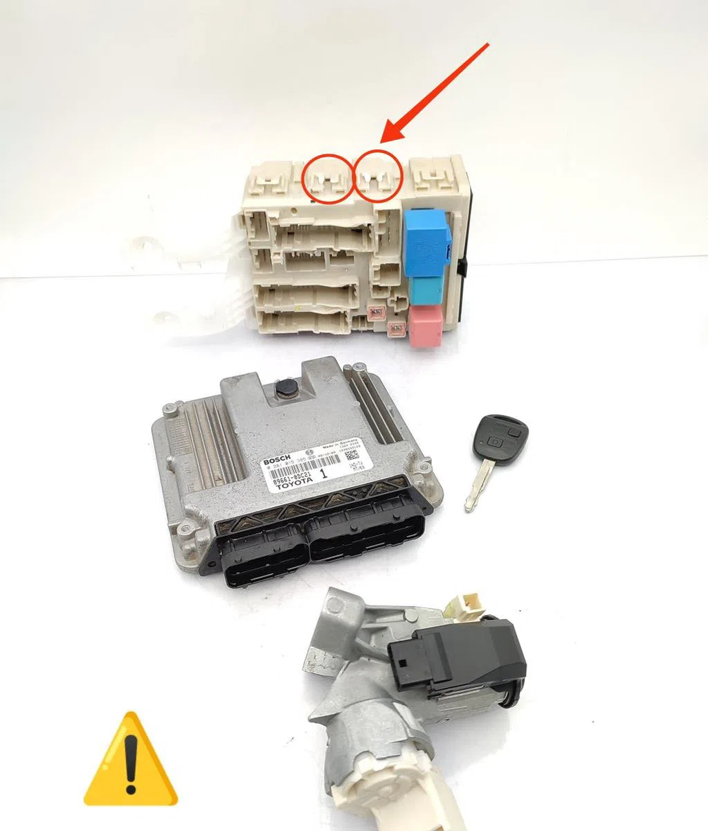 Calculateur moteur TOYOTA YARIS 2 PHASE 1 occasion
