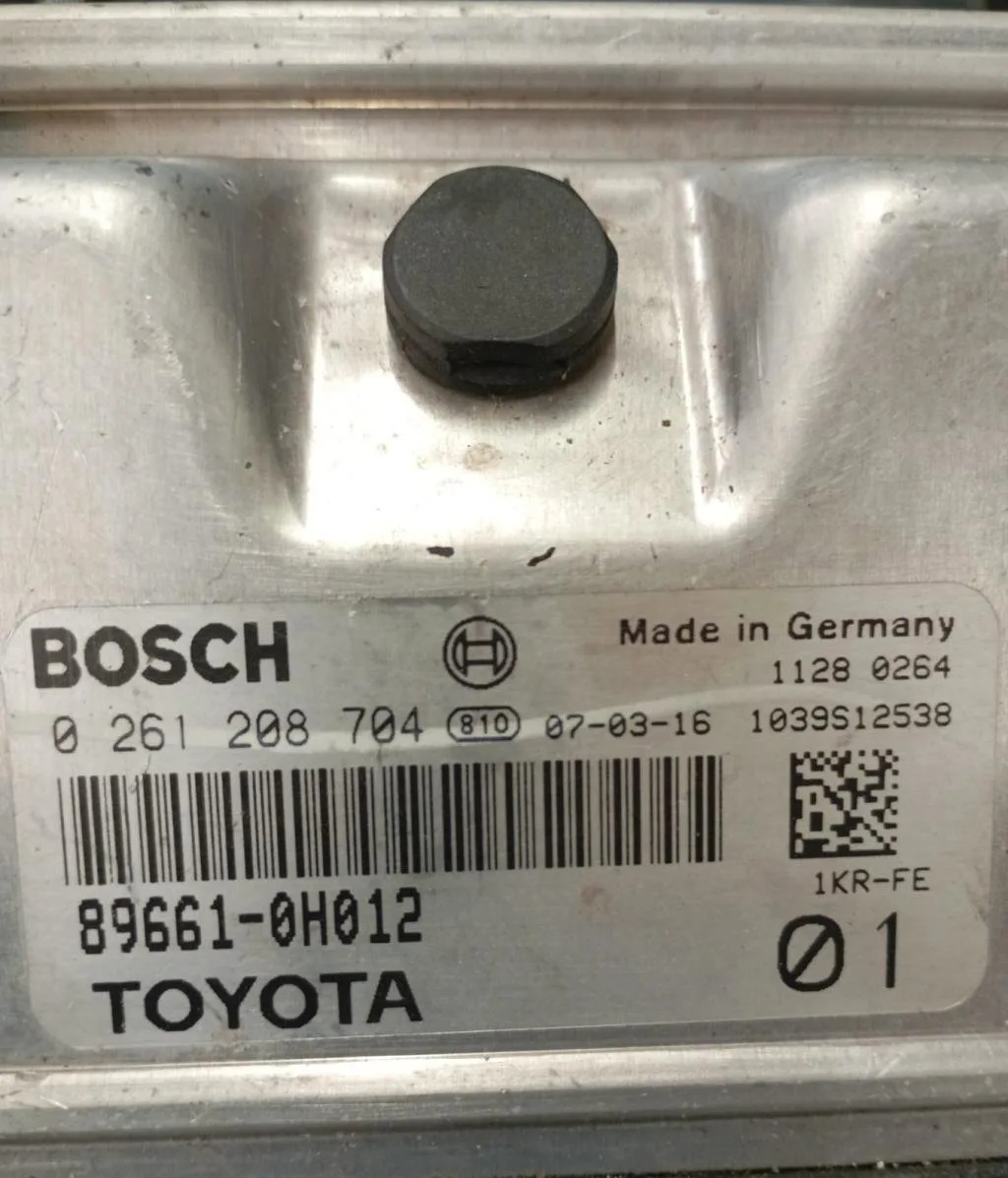 Calculateur moteur Toyota YARIS (_P1_) 1.0 (scp10_) (1999-2005) occasion