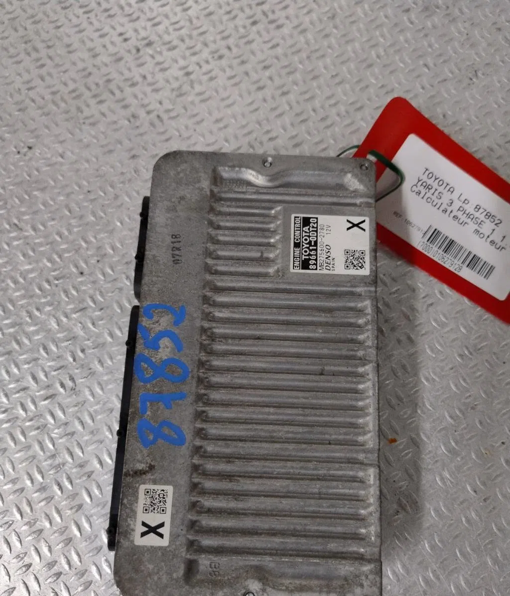 Calculateur moteur Toyota YARIS (_P13_) 1.5 hybrid (nhp130_) (2012) occasion