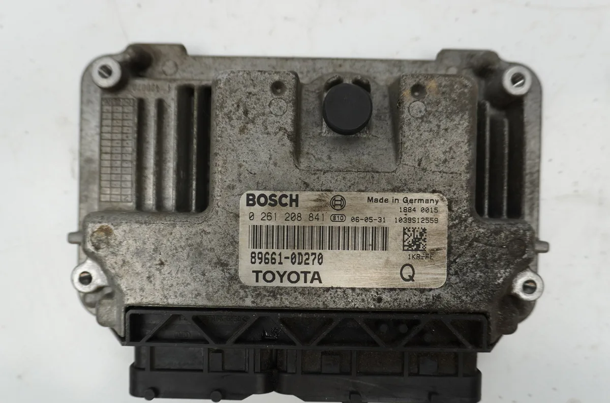 Calculateur moteur Toyota YARIS (_P9_) 1.0 vvt-i (ksp90_) (2005-2011) 5 portes occasion