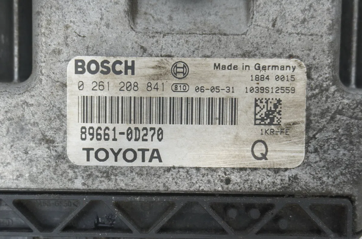 Calculateur moteur Toyota YARIS (_P9_) 1.0 vvt-i (ksp90_) (2005-2011) 5 portes occasion — photo 2