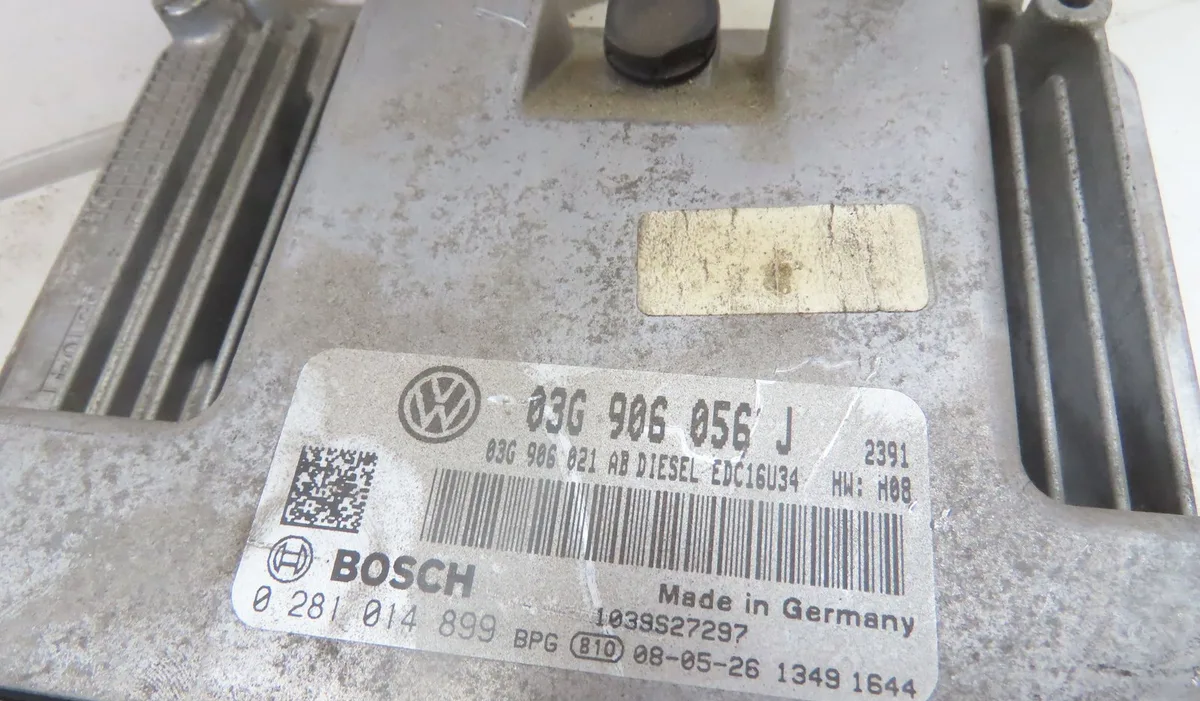 Calculateur moteur VOLKSWAGEN GOLF 2008 occasion