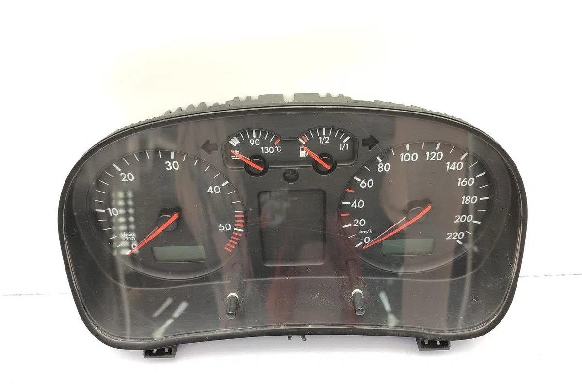 Calculateur moteur VOLKSWAGEN GOLF 4 occasion — photo 3