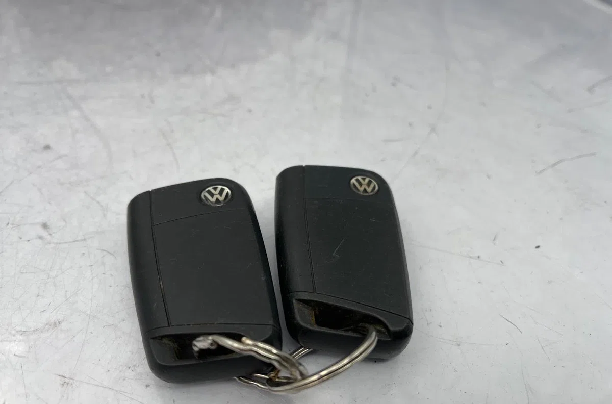 Calculateur moteur VOLKSWAGEN GOLF SPORTSVAN PHASE 1 occasion — photo 4