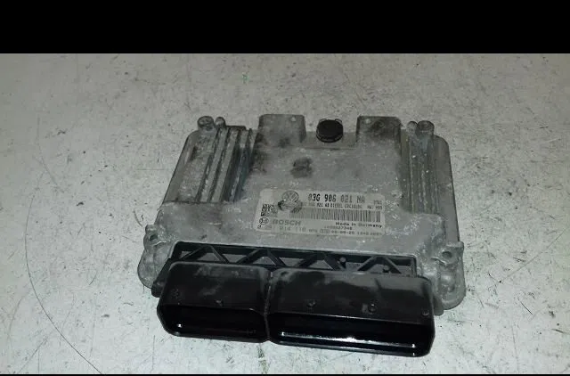 Calculateur moteur Volkswagen GOLF V (1K1) 1.9 tdi (2003-2008) 5 portes occasion — photo 2