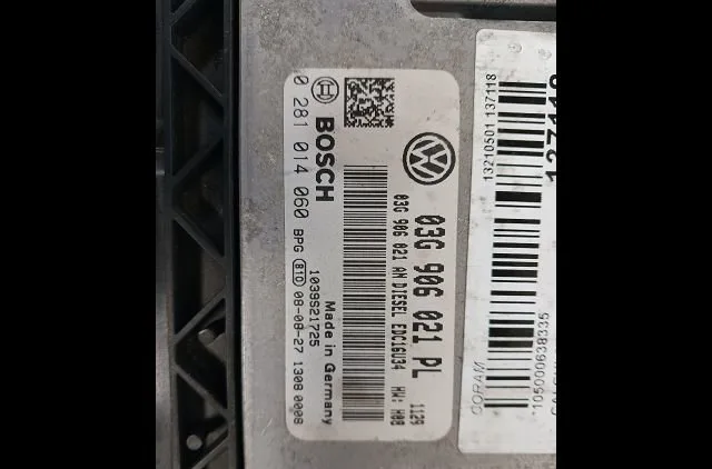 Calculateur moteur Volkswagen GOLF V (1K1) 1.9 tdi (2003-2008) occasion