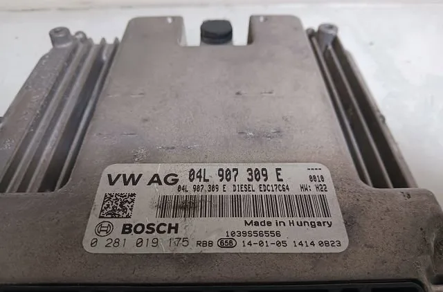 Calculateur moteur Volkswagen GOLF VII (5G1, BQ1, BE1, BE2) 1.6 tdi (2012-2017) occasion