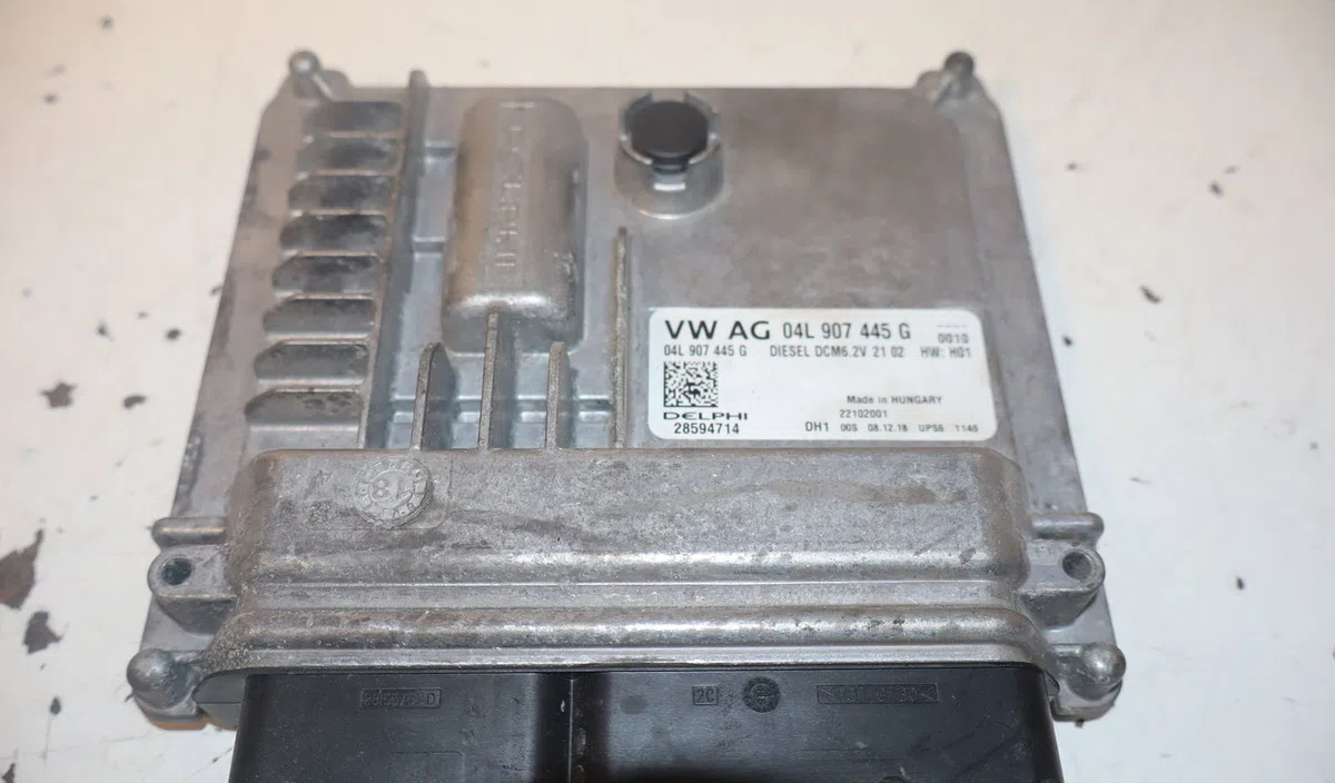 Calculateur moteur Volkswagen GOLF VII (5G1, BQ1, BE1, BE2) 1.6 tdi (2012-2017) occasion — photo 3