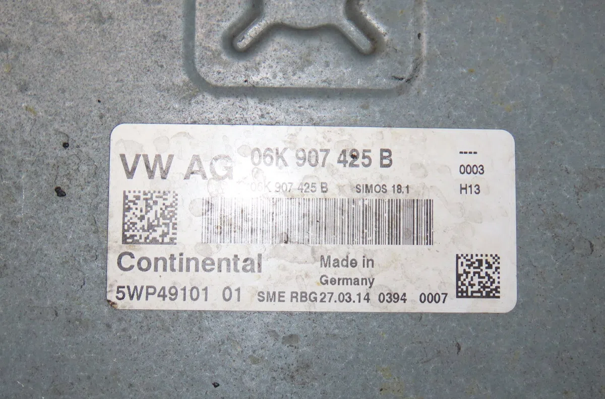 Calculateur moteur Volkswagen GOLF VII (5G1, BQ1, BE1, BE2) 2.0 r 4motion (2013-2020) occasion — photo 2