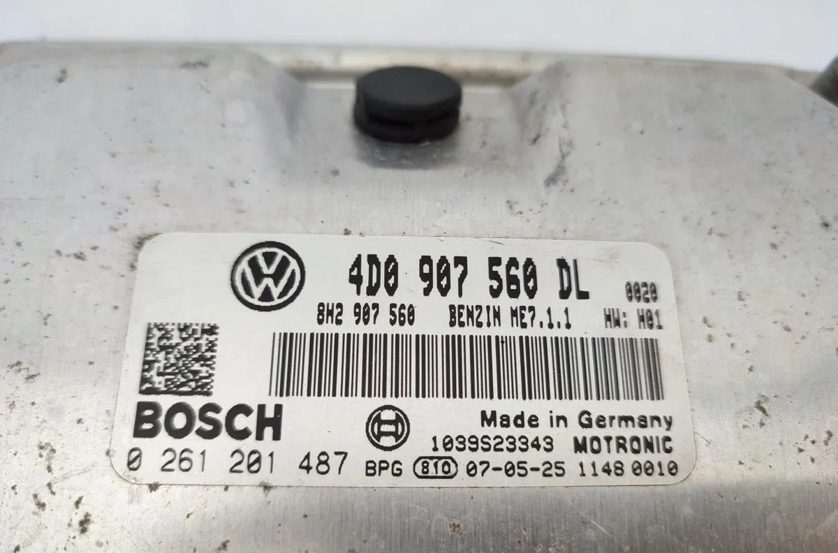 Calculateur moteur VOLKSWAGEN PHAETON PHASE 1 occasion — photo 2