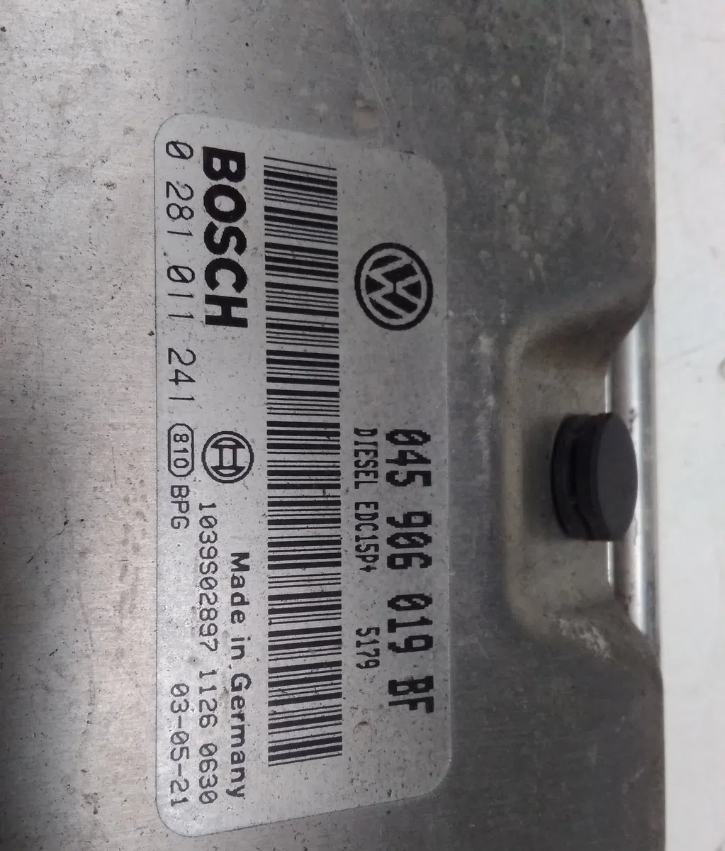 Calculateur moteur VOLKSWAGEN POLO 4 2004 occasion — photo 2