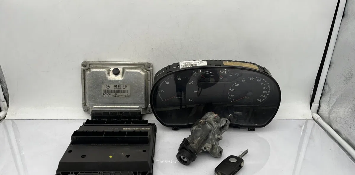 Calculateur moteur VOLKSWAGEN POLO 4 PHASE 2 occasion
