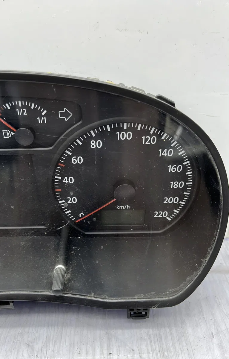 Calculateur moteur VOLKSWAGEN POLO 4 PHASE 2 occasion — photo 3