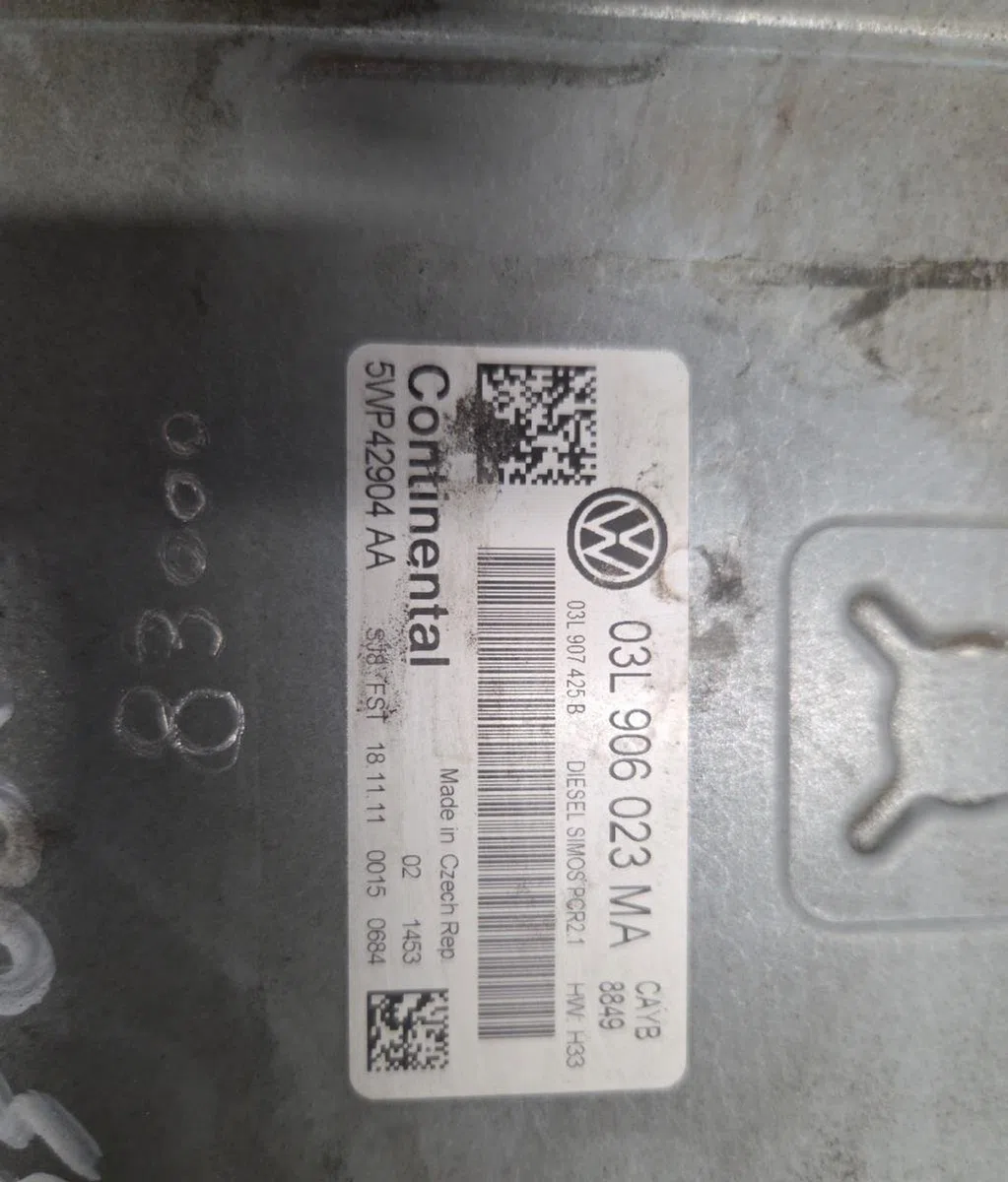 Calculateur moteur VOLKSWAGEN POLO 5 PHASE 1 occasion — photo 4
