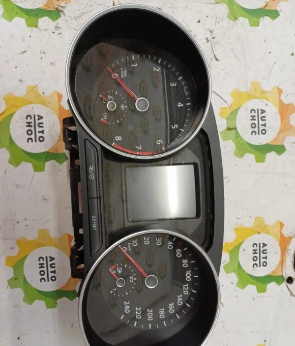 Calculateur moteur VOLKSWAGEN POLO 5 PHASE 2 occasion — photo 3
