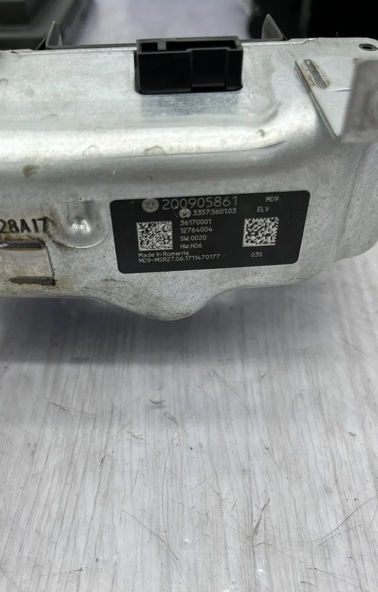 Calculateur moteur VOLKSWAGEN POLO 6 PHASE 1 occasion — photo 4