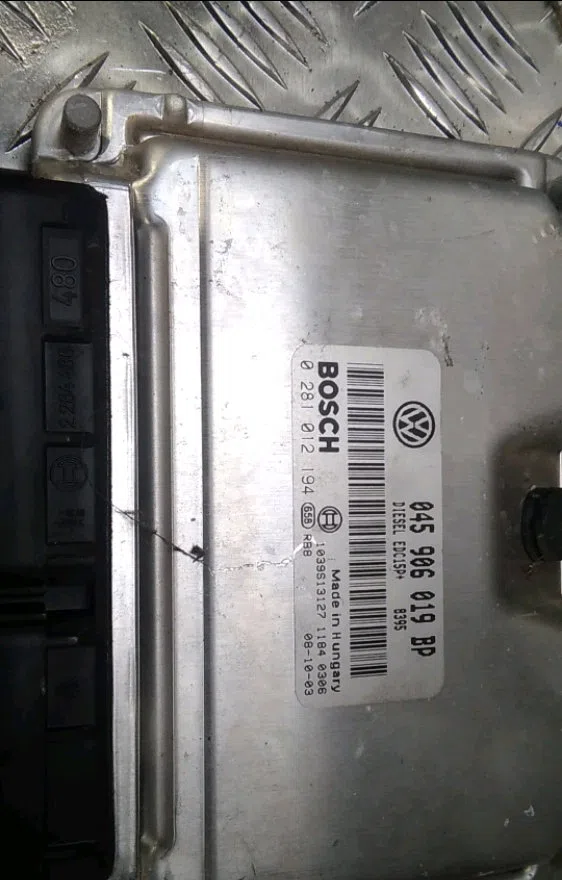Calculateur moteur Volkswagen POLO (9N_, 9A_) 1.4 tdi (2001-2005) 3 portes occasion