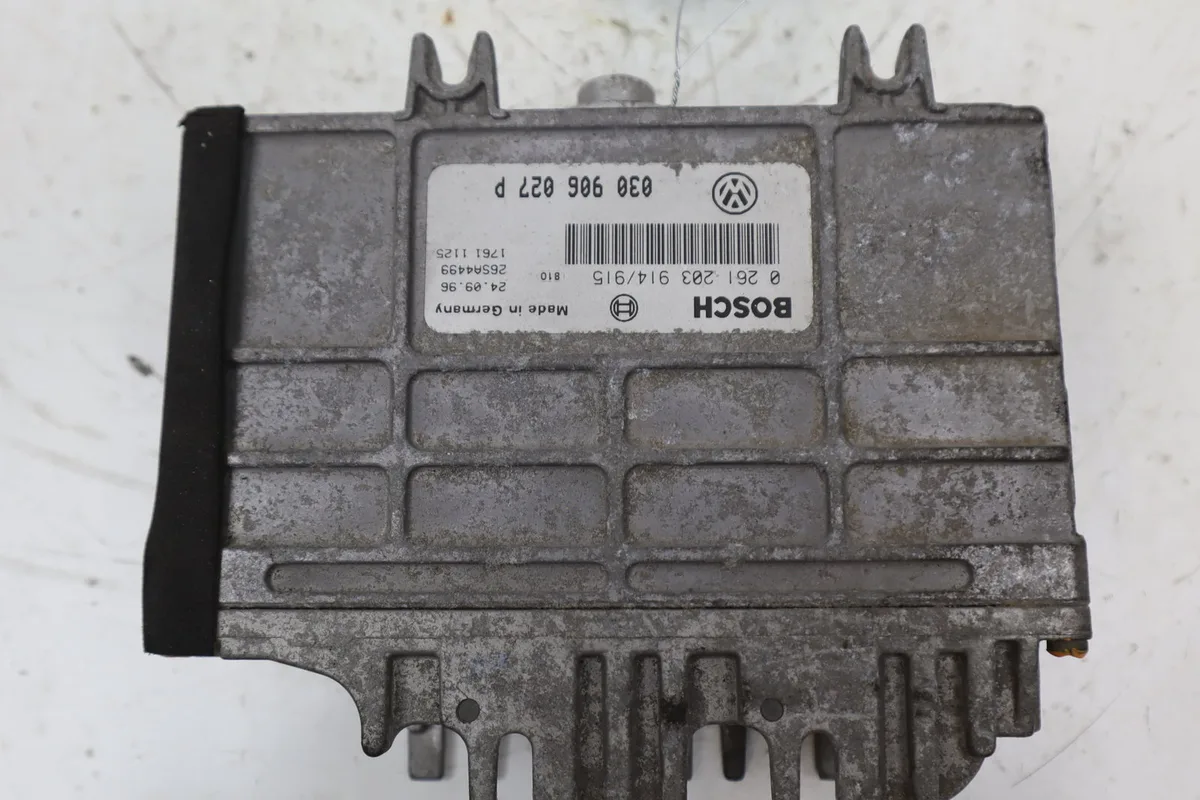 Calculateur moteur Volkswagen POLO III (6N1) 60 1.4 (1995-1999) occasion