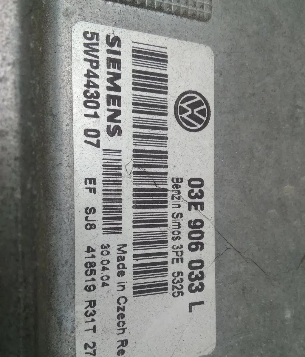 Calculateur moteur VOLKSWAGEN POLO IV 2004 occasion