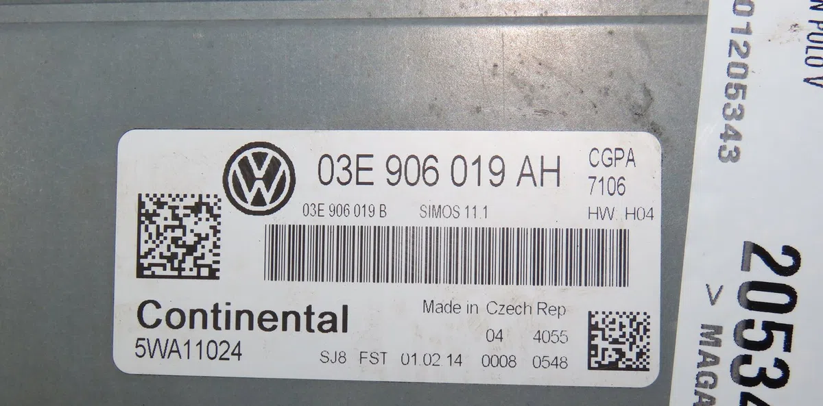 Calculateur moteur Volkswagen POLO V (6R1, 6C1) 1.2 (2009) occasion — photo 2