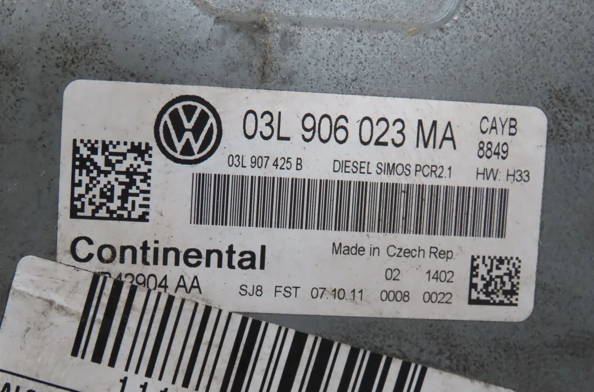 Calculateur moteur Volkswagen POLO V (6R1, 6C1) 1.6 tdi (2009) 5 portes occasion — photo 2