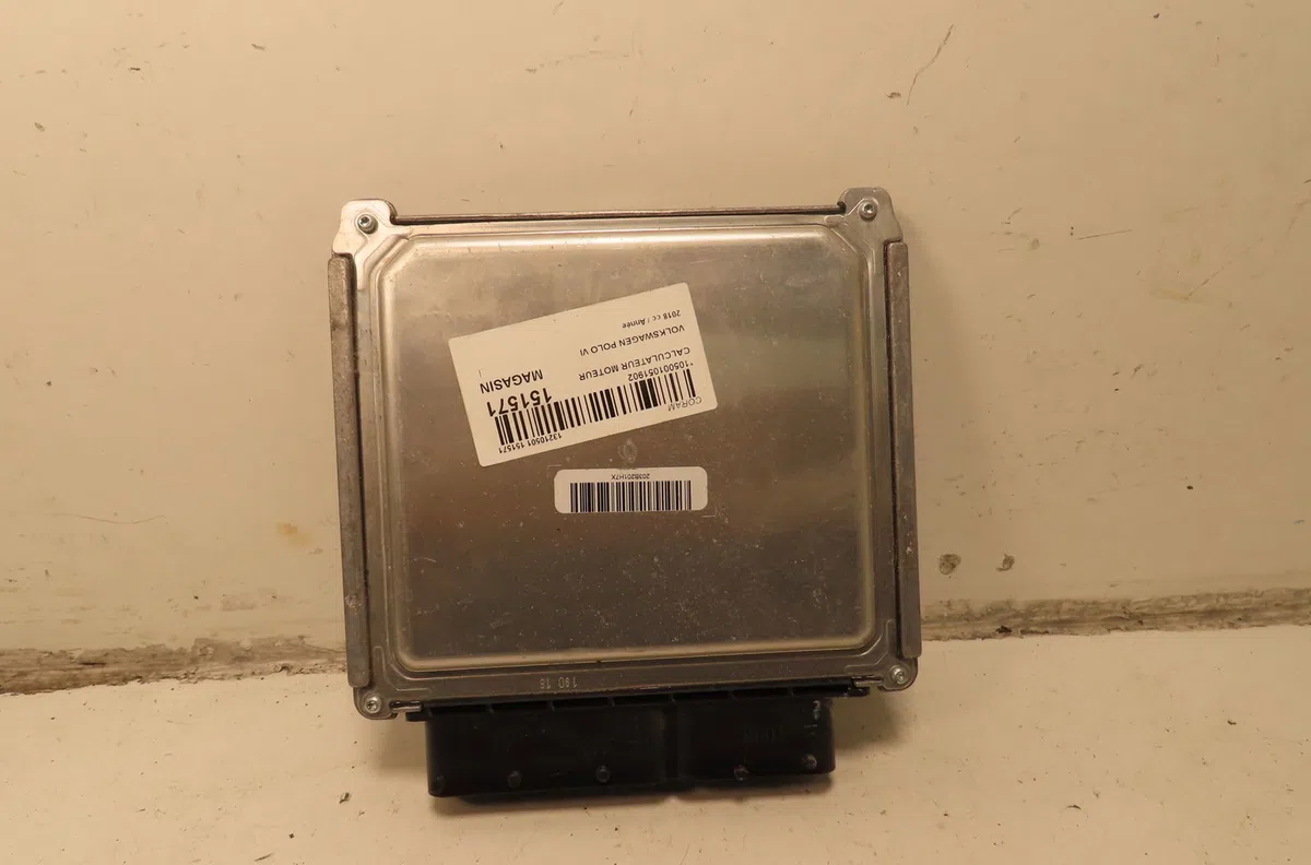 Calculateur moteur Volkswagen POLO VI (AW1, BZ1, AE1) 1.6 tdi (2017-2019) occasion — photo 2