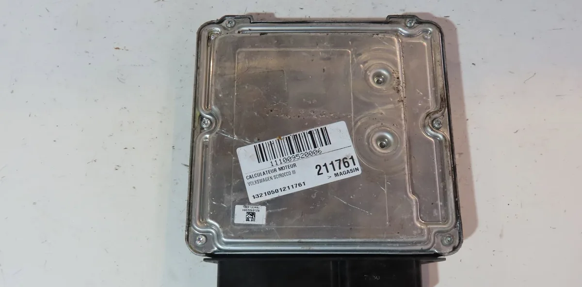 Calculateur moteur Volkswagen SCIROCCO III (137, 138) 2.0 tdi (2010-2017) occasion
