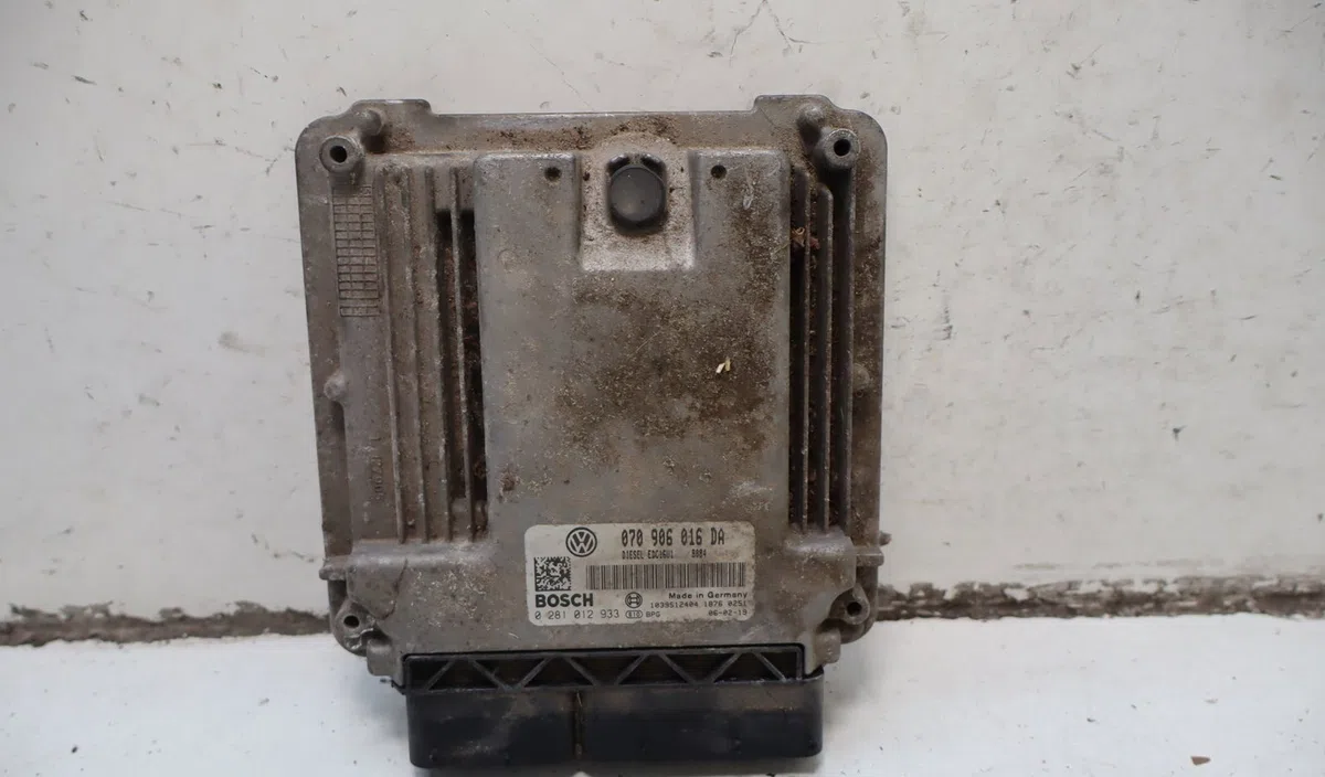 Calculateur moteur Volkswagen TOUAREG (7LA, 7L6, 7L7) 2.5 r5 tdi (2003-2010) occasion