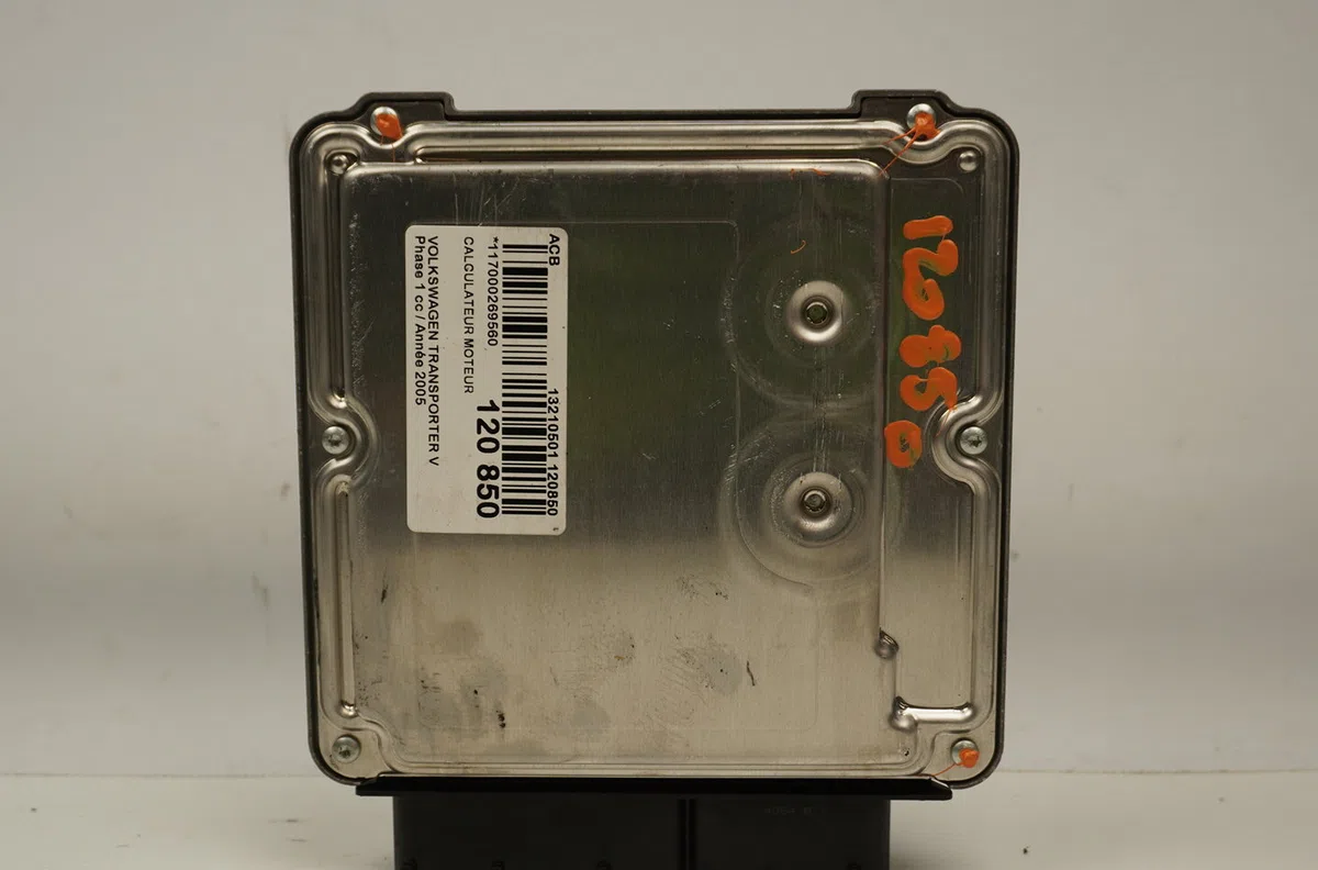 Calculateur moteur VOLKSWAGEN TRANSPORTER V  2.5 TDI 130ch occasion — photo 4