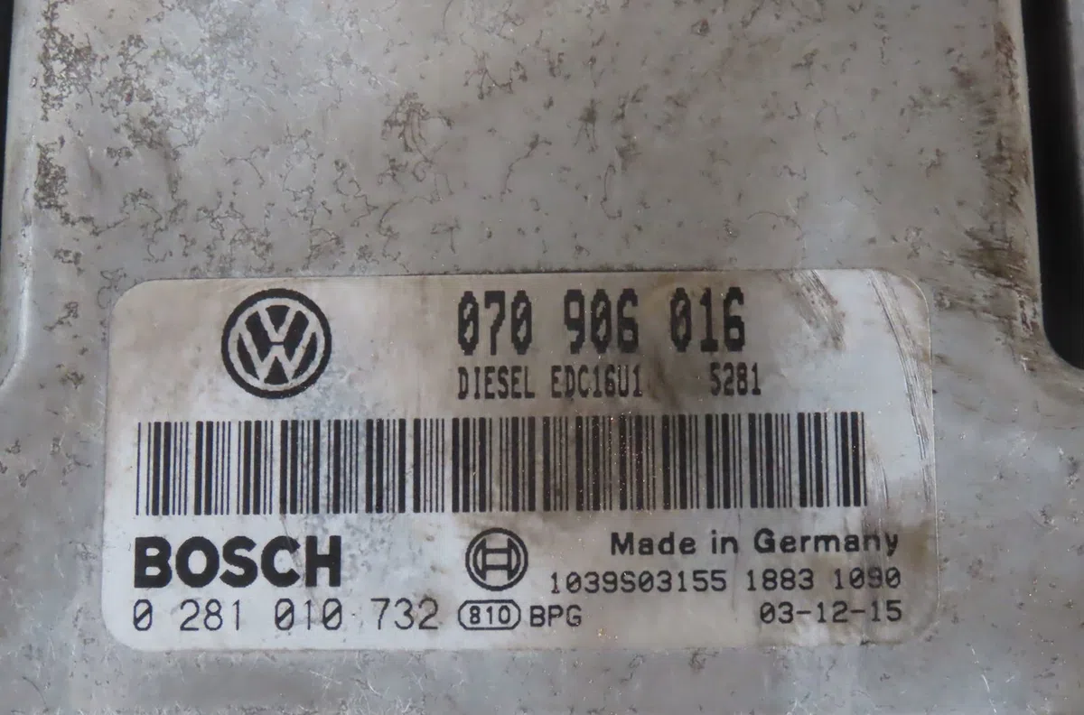 Calculateur moteur Volkswagen TRANSPORTER V Camionnette (7HA, 7HH, 7EA, 7EH) 2.5 tdi (2003-2009) occasion — photo 2