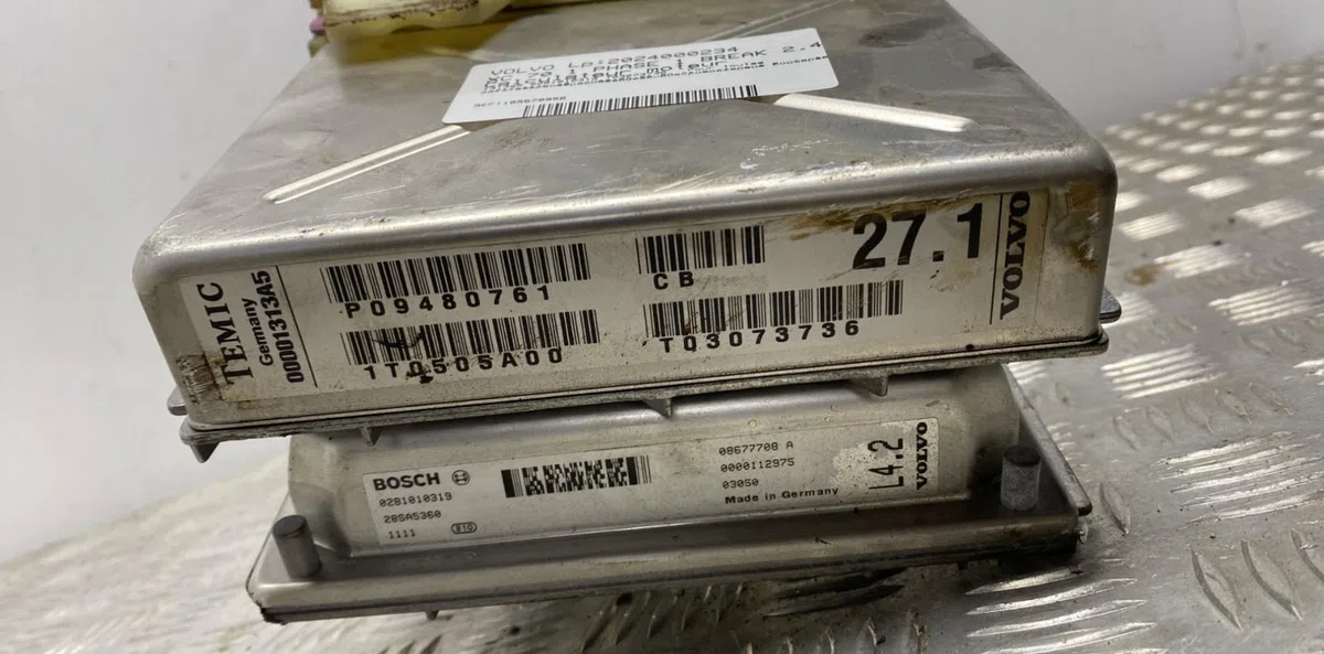 Calculateur moteur VOLVO XC 70 1 CROSS COUNTRY PHASE 1 BREAK occasion — photo 3