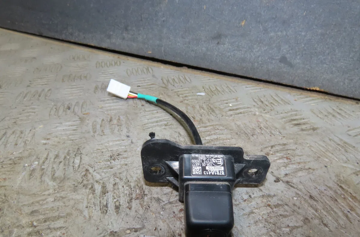 Camera de stationnement ar Mitsubishi ECLIPSE CROSS (GK_) Plug-in hybrid 4wd (gl3w) (2021) occasion — photo 3