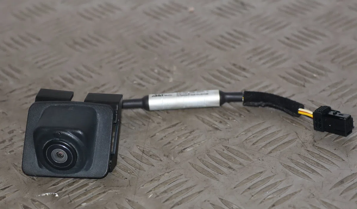 Camera de stationnement ar Peugeot 308 SW II (LC_, LJ_, LR_, LX_, L4_) 1.2 thp 110 (2014-2021) occasion — photo 2