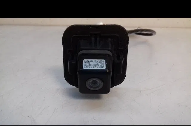 Camera de stationnement ar Renault LATITUDE (L70_) 2.0 dci 150 (l70h) (2011) occasion — photo 3