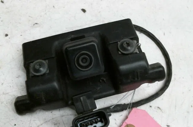 Camera de stationnement ar Renault MEGANE III Coupé (DZ0-1_) 2.0 r.s. (2008) occasion — photo 2