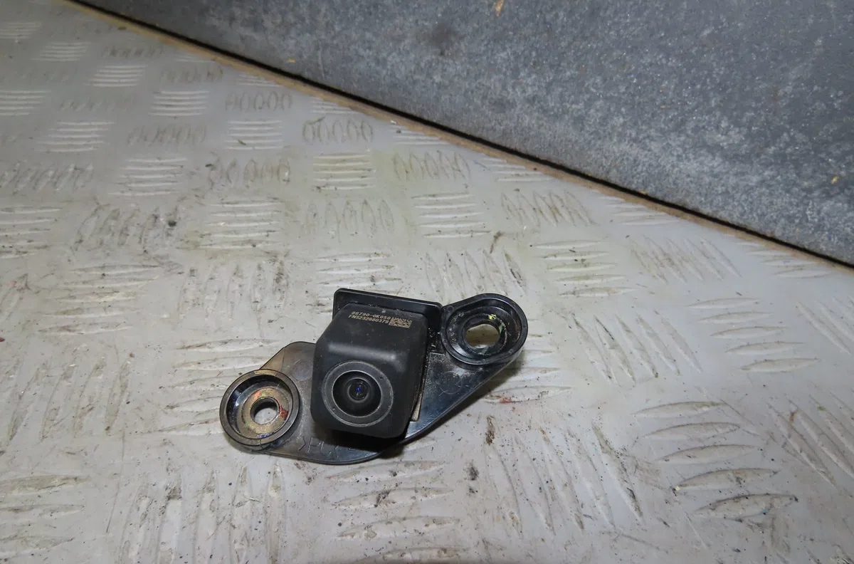 Camera de stationnement ar Toyota HILUX VIII Pick-up (_N1_) 2.8 d 4wd (gun126) (2020) 2 portes occasion — photo 3