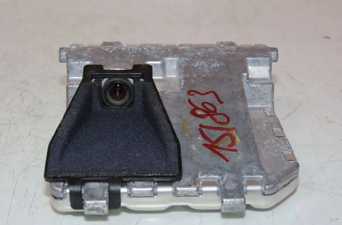 Camera de stationnement av Mazda 2 (DL, DJ) 1.5 skyactiv-g (djlfs) (2014) occasion — photo 4