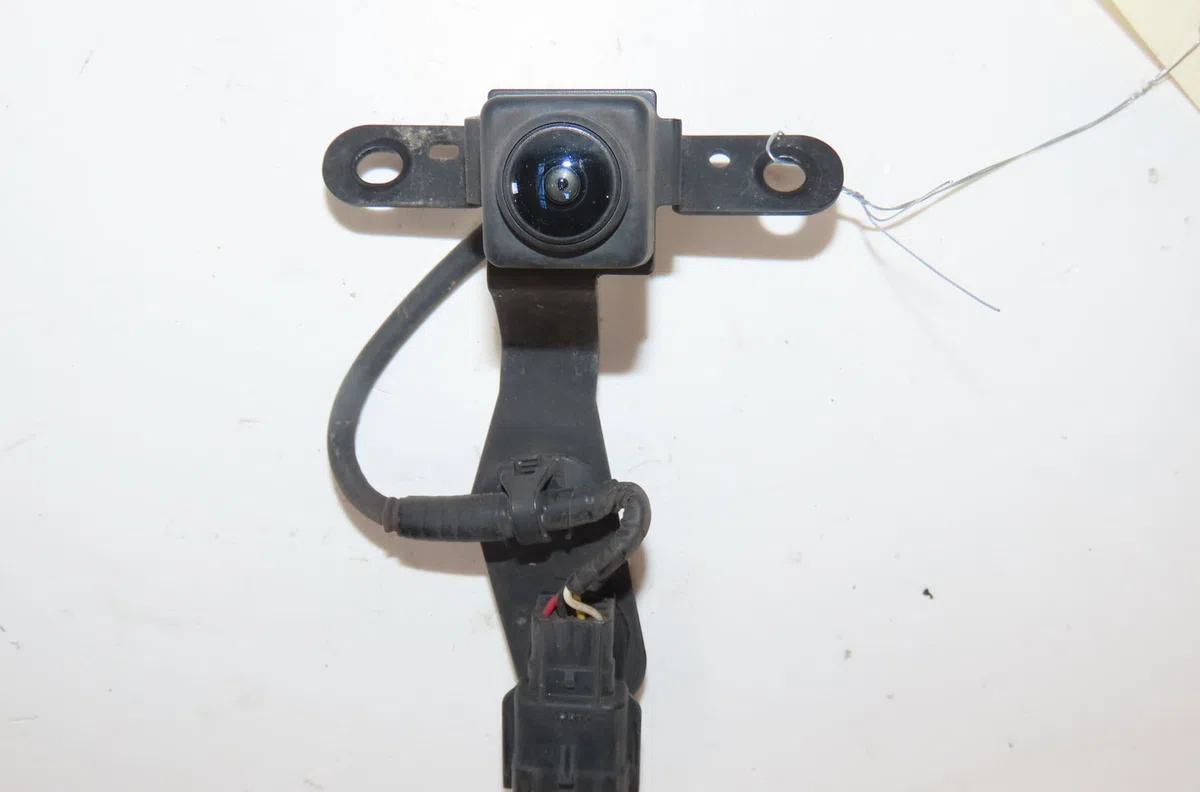 Camera de stationnement av Nissan NOTE (E12) 1.5 dci (2013) occasion — photo 2