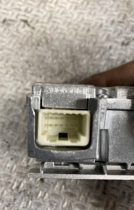 Camera de stationnement av RENAULT CLIO 5 PHASE 1 occasion — photo 2