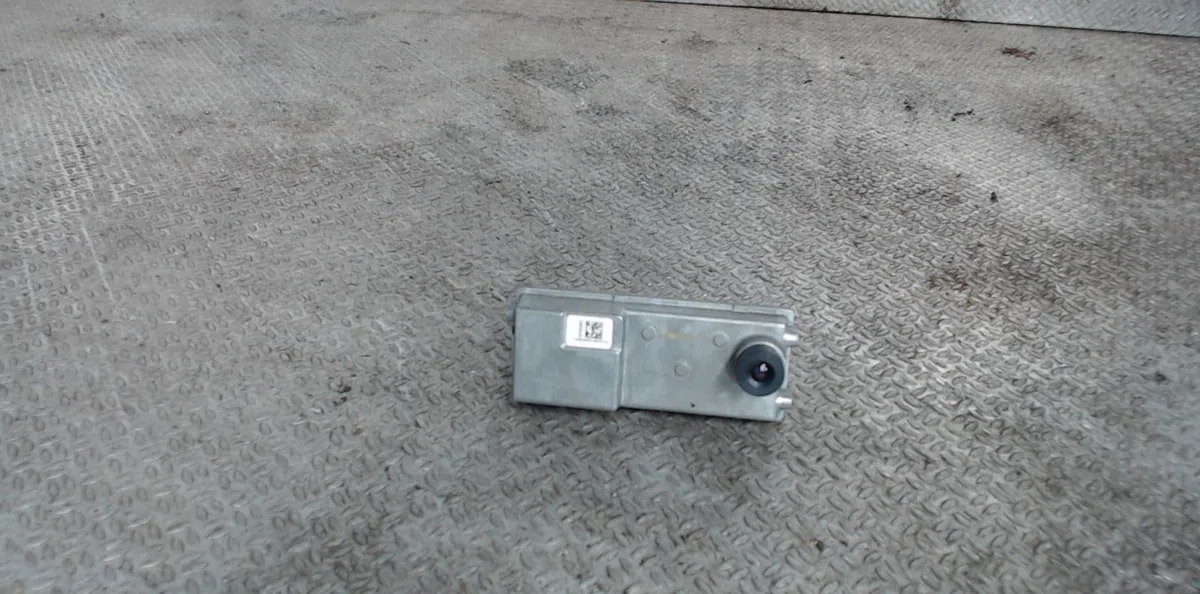 Camera de stationnement av Renault MEGANE IV 3-5 portes (B9A-M-N_) 1.5 dci 110 (b9a3) (2015) occasion — photo 3