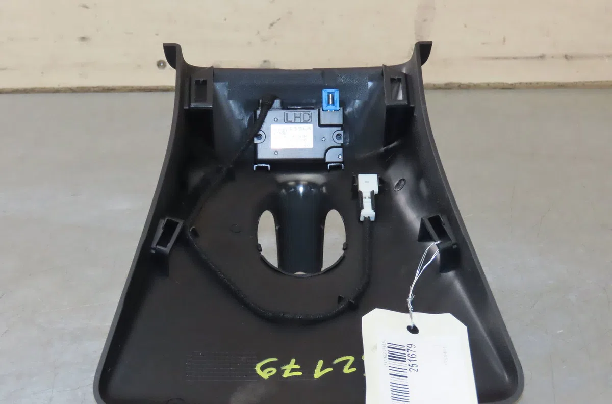 Camera de stationnement av Tesla MODEL Y (5YJY) Ev (2019) occasion — photo 4