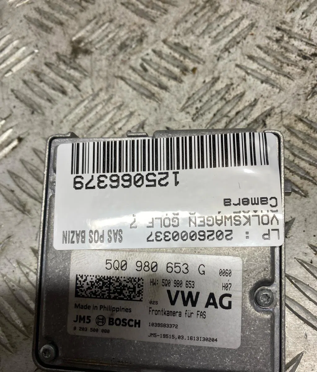 Camera de stationnement av VOLKSWAGEN GOLF 7 PHASE 1 occasion — photo 2