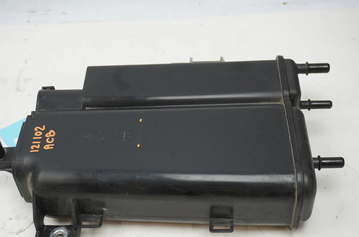 Canister  Fiat PANDA (312_, 319_) 0.9 4x4 (312pxg1a) (2012) occasion — photo 3