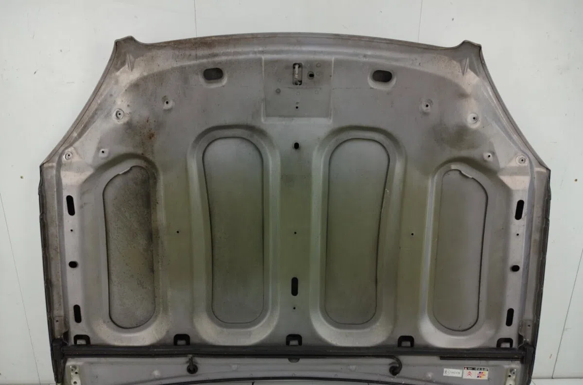 Capot CITROEN C5 1 PHASE 1 BREAK occasion — photo 4