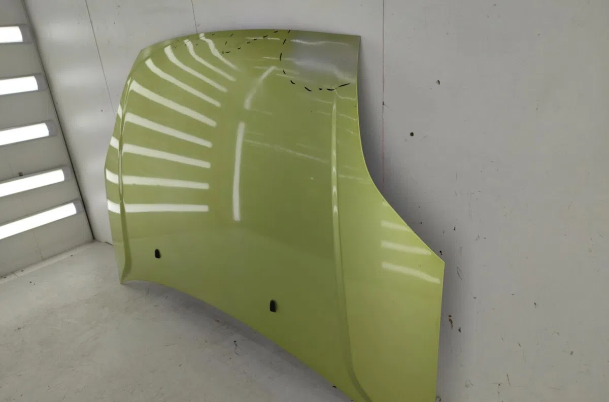 Capot FORD FIESTA 5 PHASE 2 occasion — photo 2